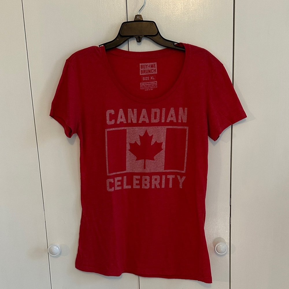 Women's Scoop Neck Tee